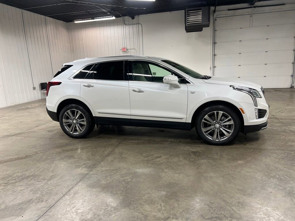 New 2026 Cadillac XT5 Premium Luxury w/ Driver Assist Package image 2