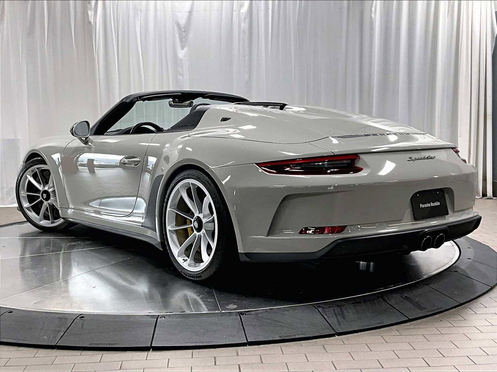 Used 2019 Porsche 911 Speedster image 3