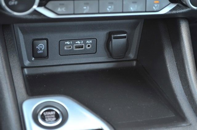 Used 2024 Nissan Sentra SV image 29