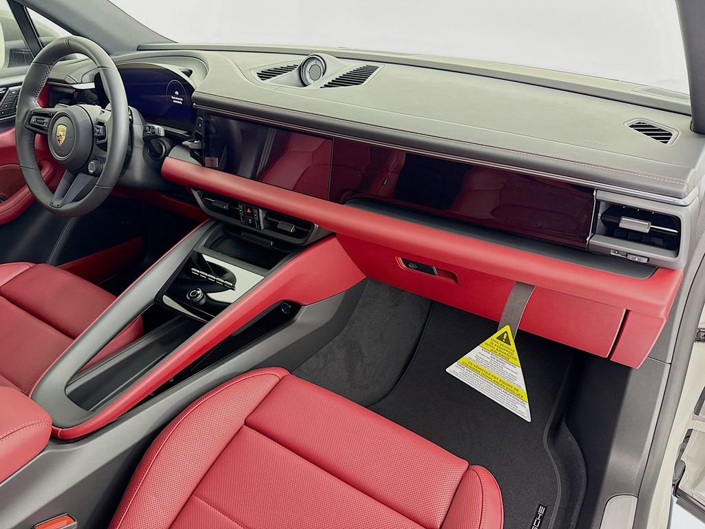 New 2026 Porsche Macan Electric image 33