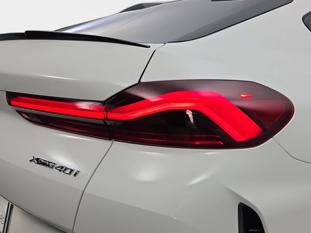 New 2026 BMW X6 xDrive40i image 33