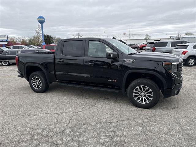 Used 2023 GMC Sierra 1500 AT4 w/ AT4 Premium Package AWD/4WD image 46