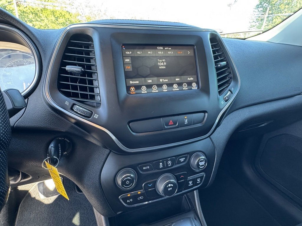 Used 2021 Jeep Cherokee Latitude image 26