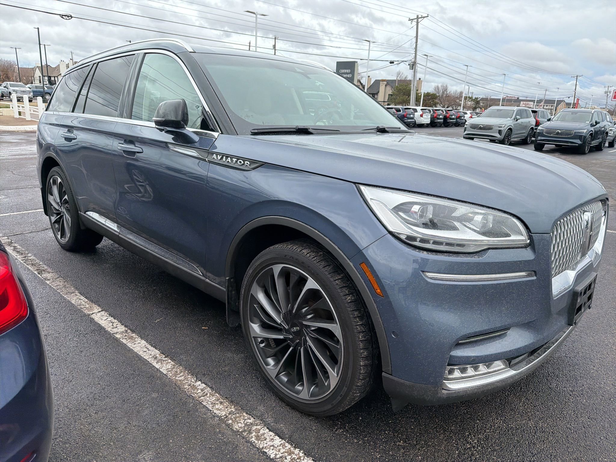 Used 2021 Lincoln Aviator Reserve w/ Equipment Group 202A image 3