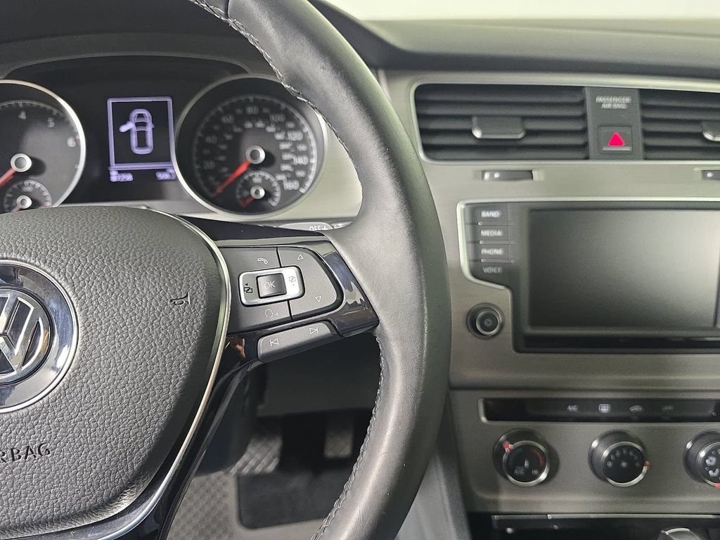Used 2016 Volkswagen Golf S FWD image 14