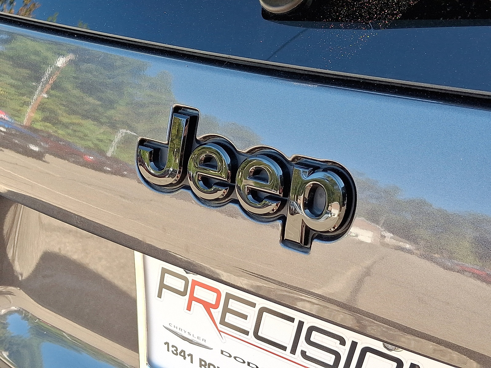 Certified 2023 Jeep Cherokee Altitude Lux image 32