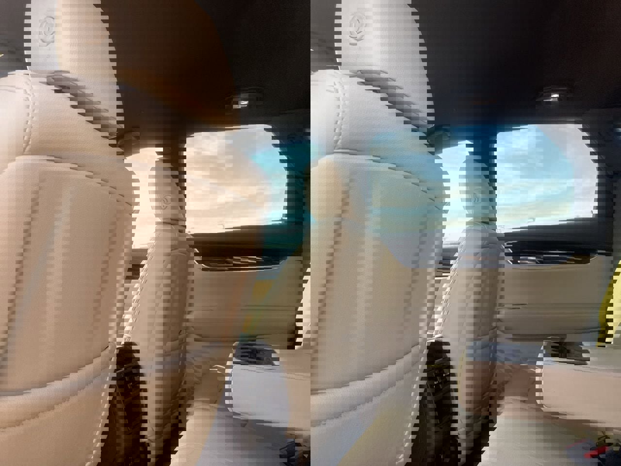 Used 2018 Cadillac XT5 FWD image 32