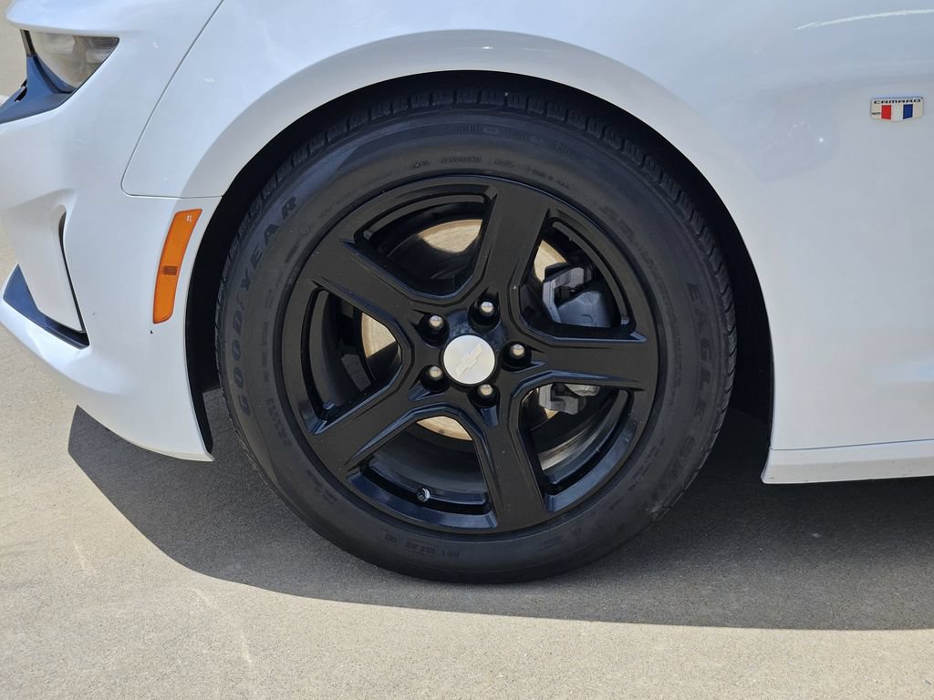 Used 2023 Chevrolet Camaro LT RWD image 12