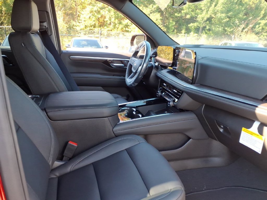 New 2026 Chevrolet Tahoe LT w/ Comfort Package AWD/4WD image 22