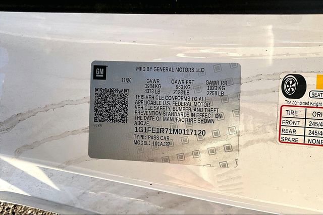 Used 2021 Chevrolet Camaro LT image 35