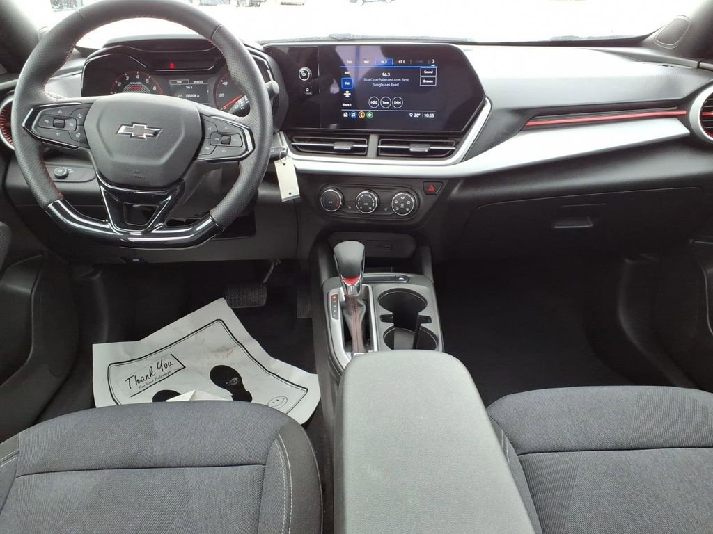 Used 2024 Chevrolet Trax RS image 10