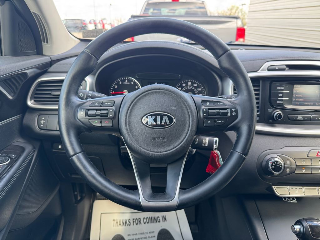 Used 2016 Kia Sorento LX w/ LX Convenience Package image 15