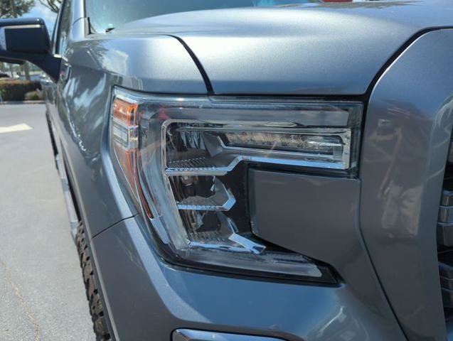 Used 2020 GMC Sierra 1500 AT4 w/ AT4 Premium Package AWD/4WD image 17