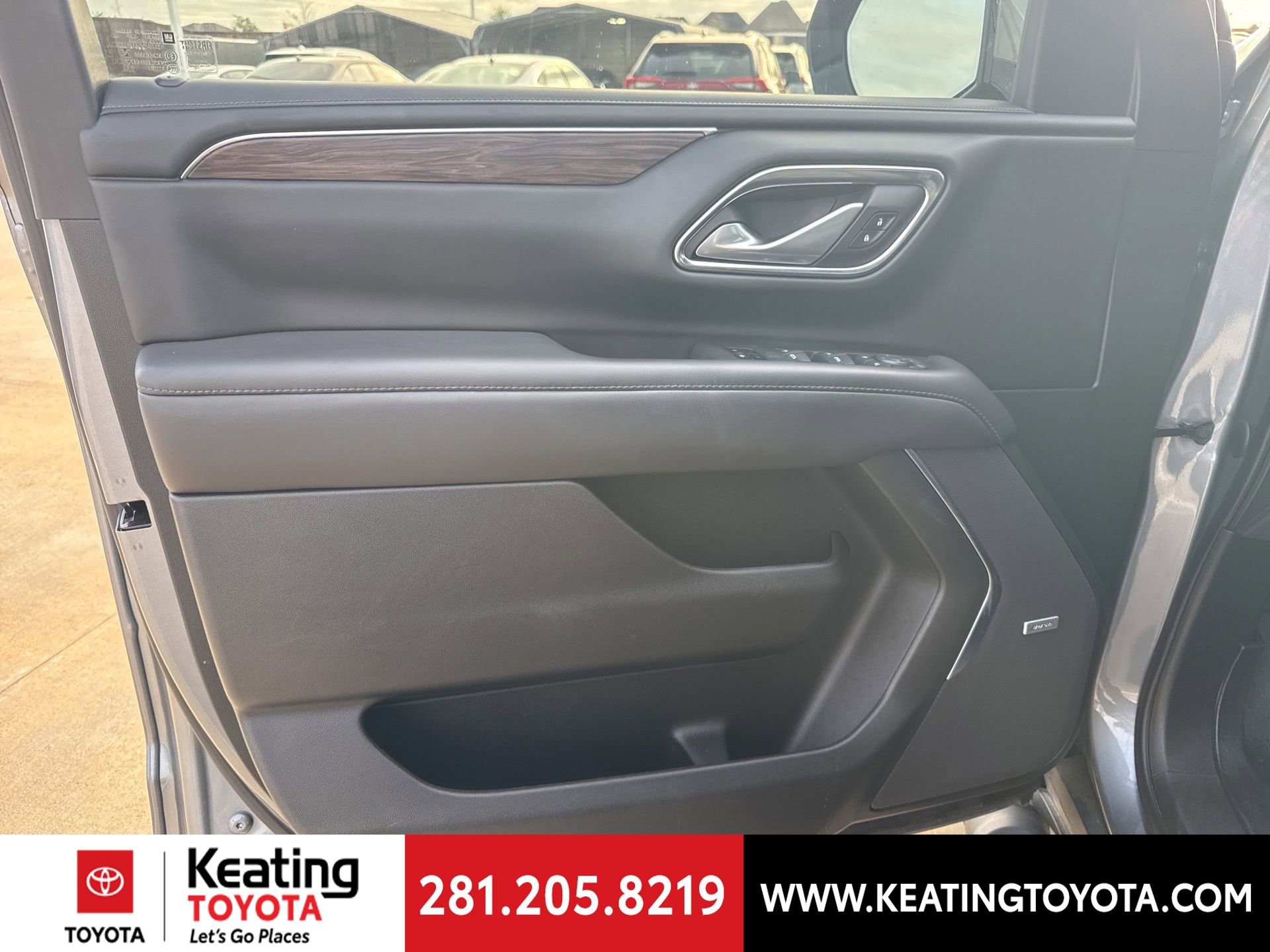 Used 2022 Chevrolet Suburban Z71 w/ Z71 Off-Road Package image 11