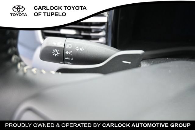 Used 2026 Toyota Camry SE FWD image 24