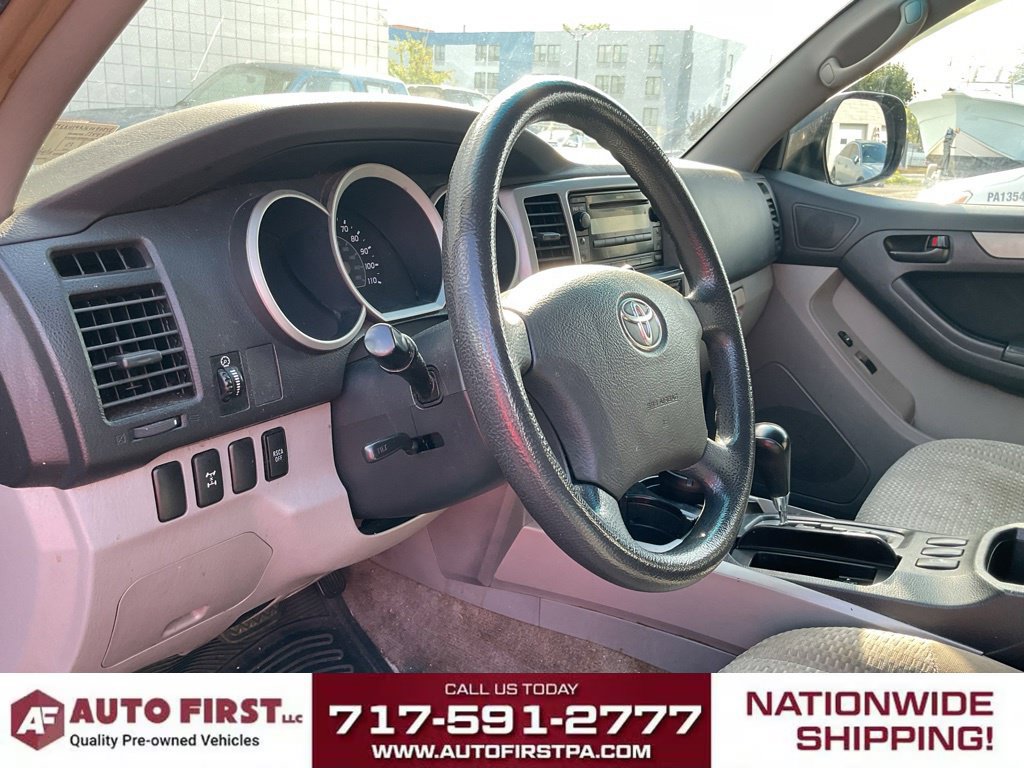 Used 2006 Toyota 4Runner SR5 AWD/4WD image 5