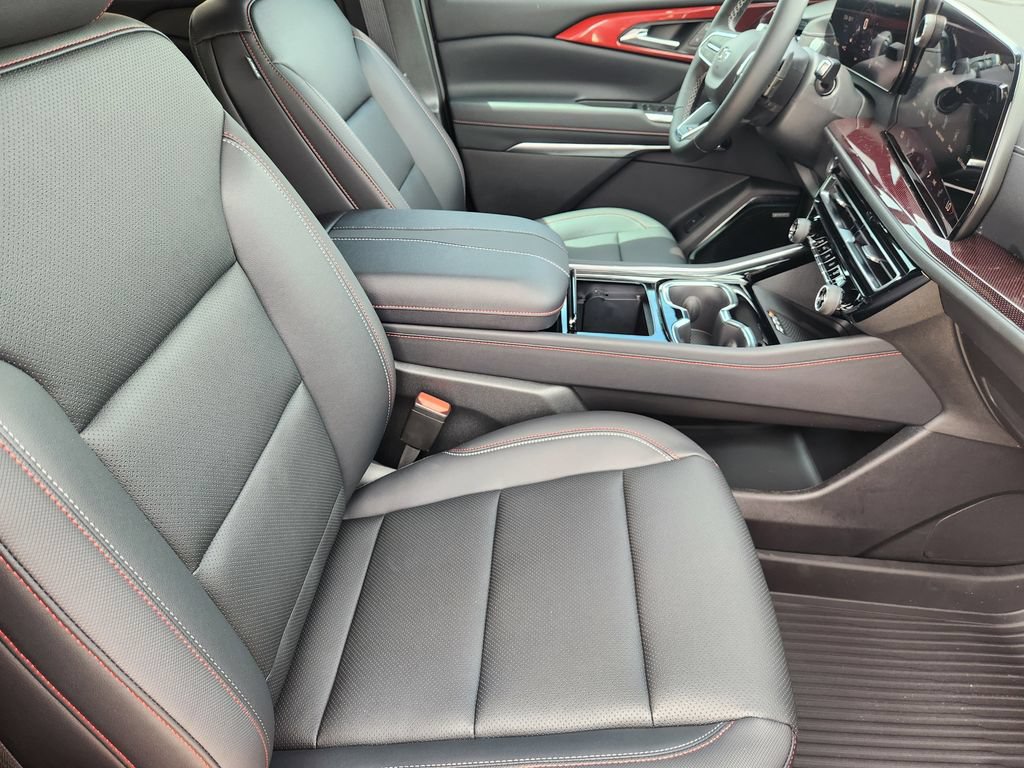 New 2026 Chevrolet Traverse Z71 w/ Enhanced Driving Package AWD/4WD image 11