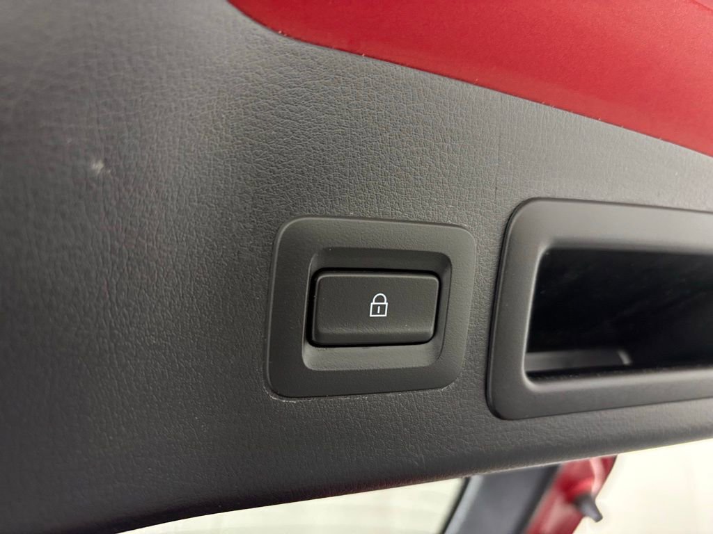 Used 2022 MAZDA MAZDA3 s image 38