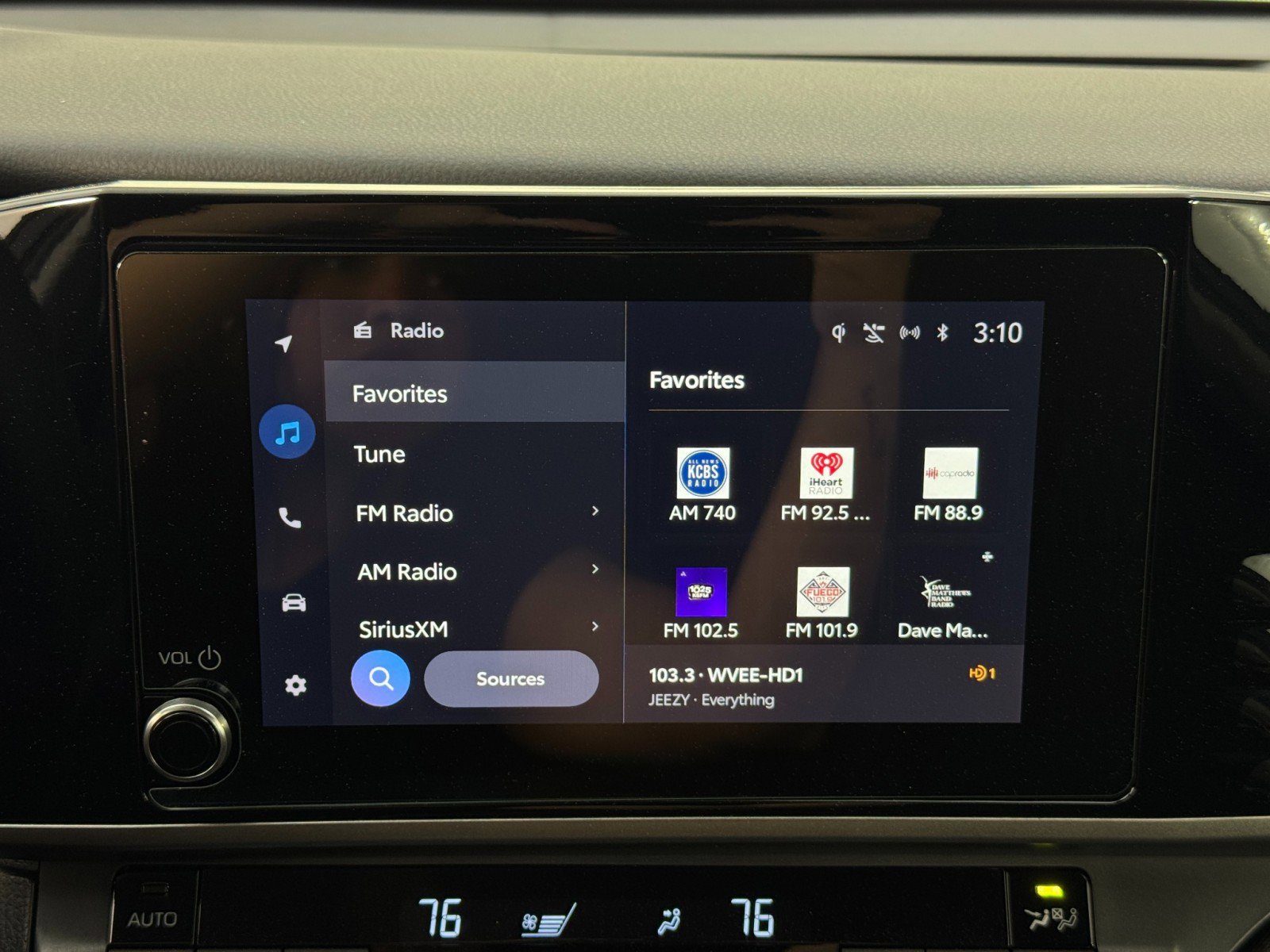 Used 2025 Toyota Camry LE image 23