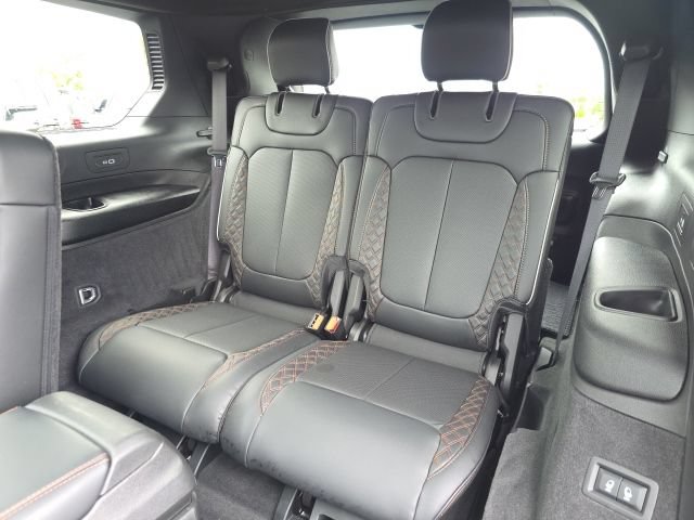 Used 2025 Jeep Grand Cherokee L Summit AWD/4WD image 46