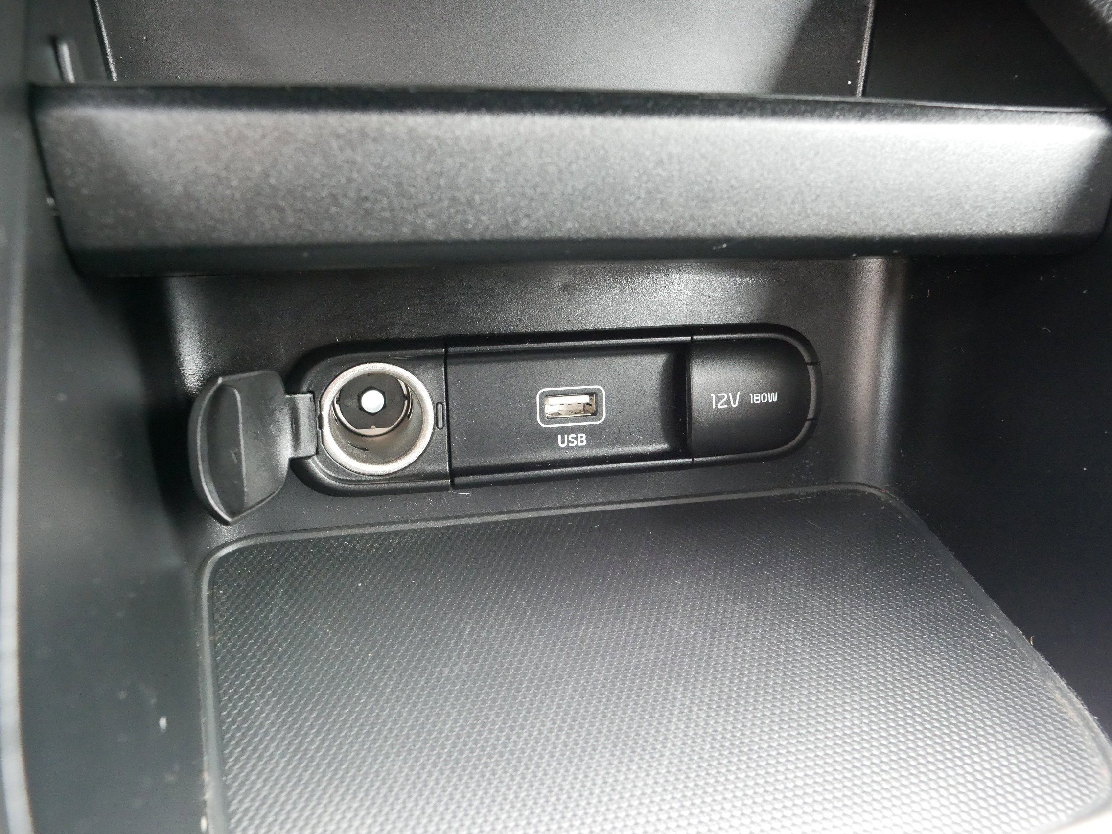 Certified 2023 Kia Forte LXS image 32