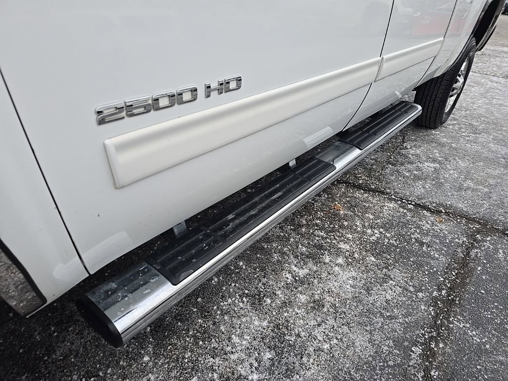 Used 2011 Chevrolet Silverado 2500 LT image 29