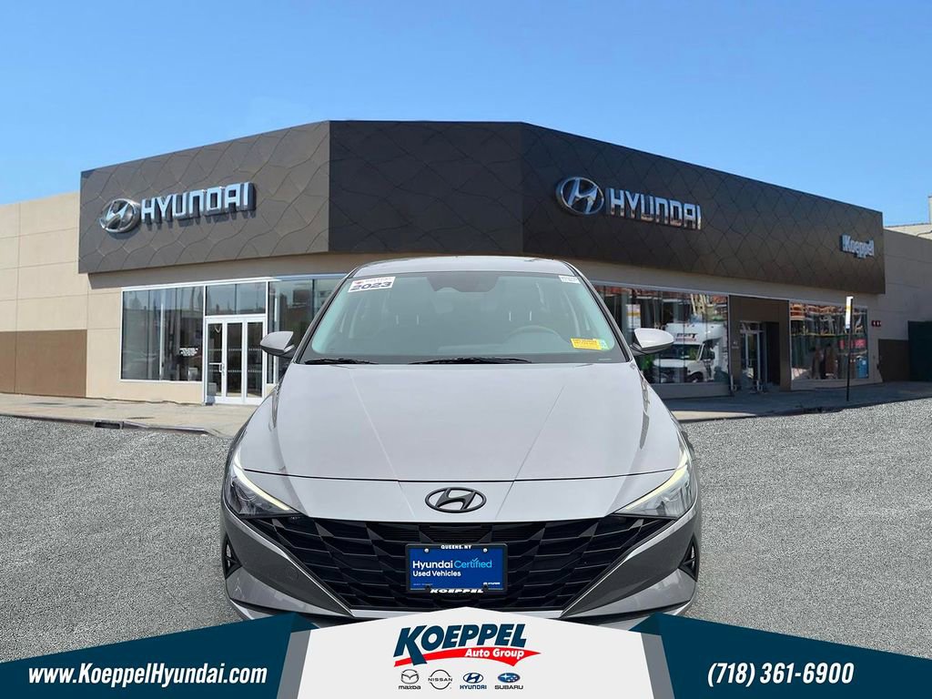 Certified 2023 Hyundai Elantra SEL w/ Preferred Accessory Package FWD image 2
