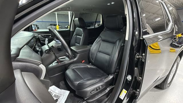Used 2020 Chevrolet Traverse LT w/ LPO, Floor Liner Package image 12