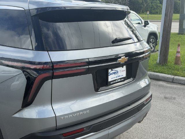 Used 2026 Chevrolet Traverse LT w/ Driver Confidence Package FWD image 11