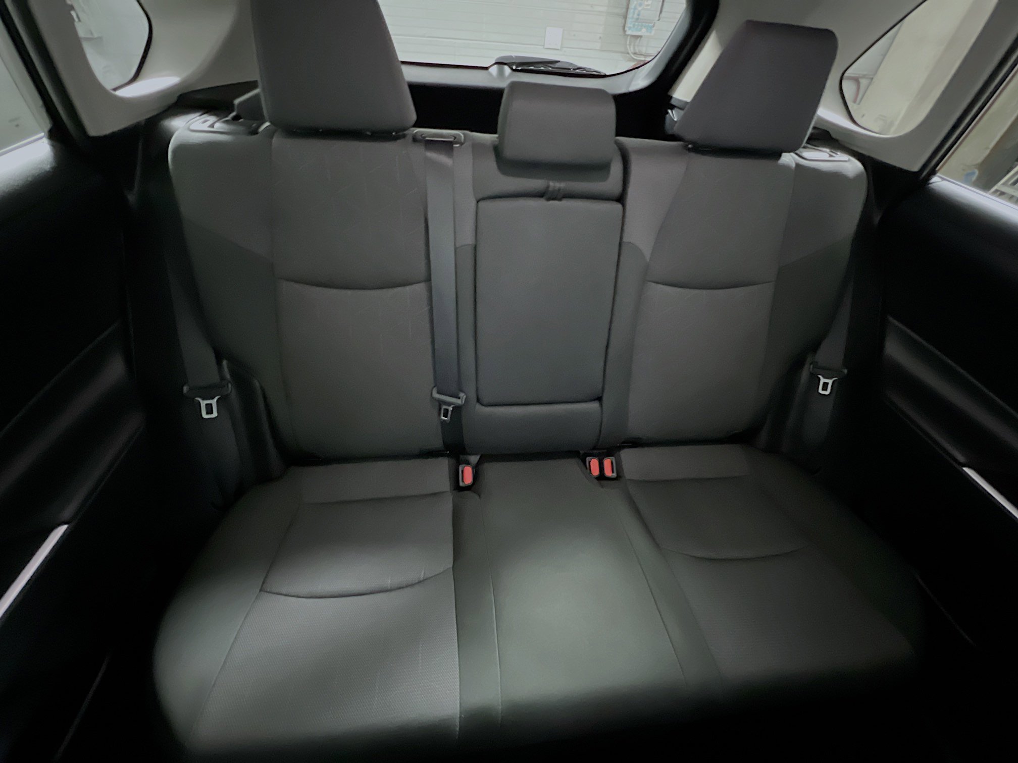 Used 2025 Toyota RAV4 XLE image 33