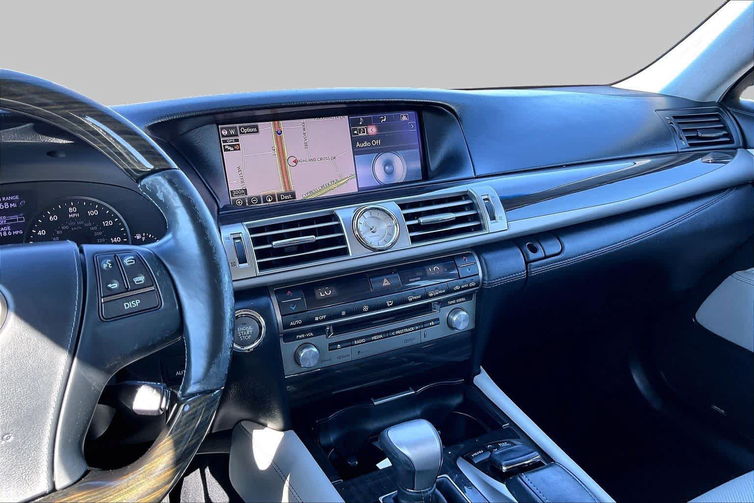 Used 2015 Lexus LS 460 AWD w/ Comfort Package image 7
