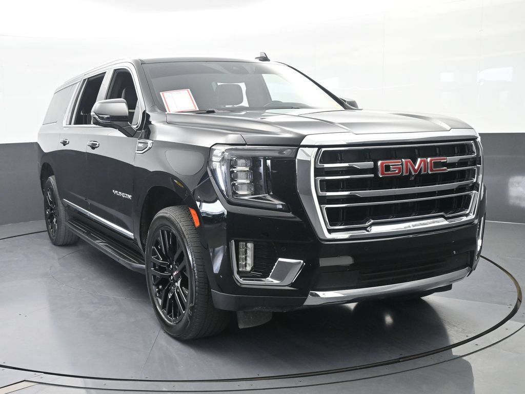 Used 2024 GMC Yukon XL SLT w/ SLT Luxury Package RWD image 3