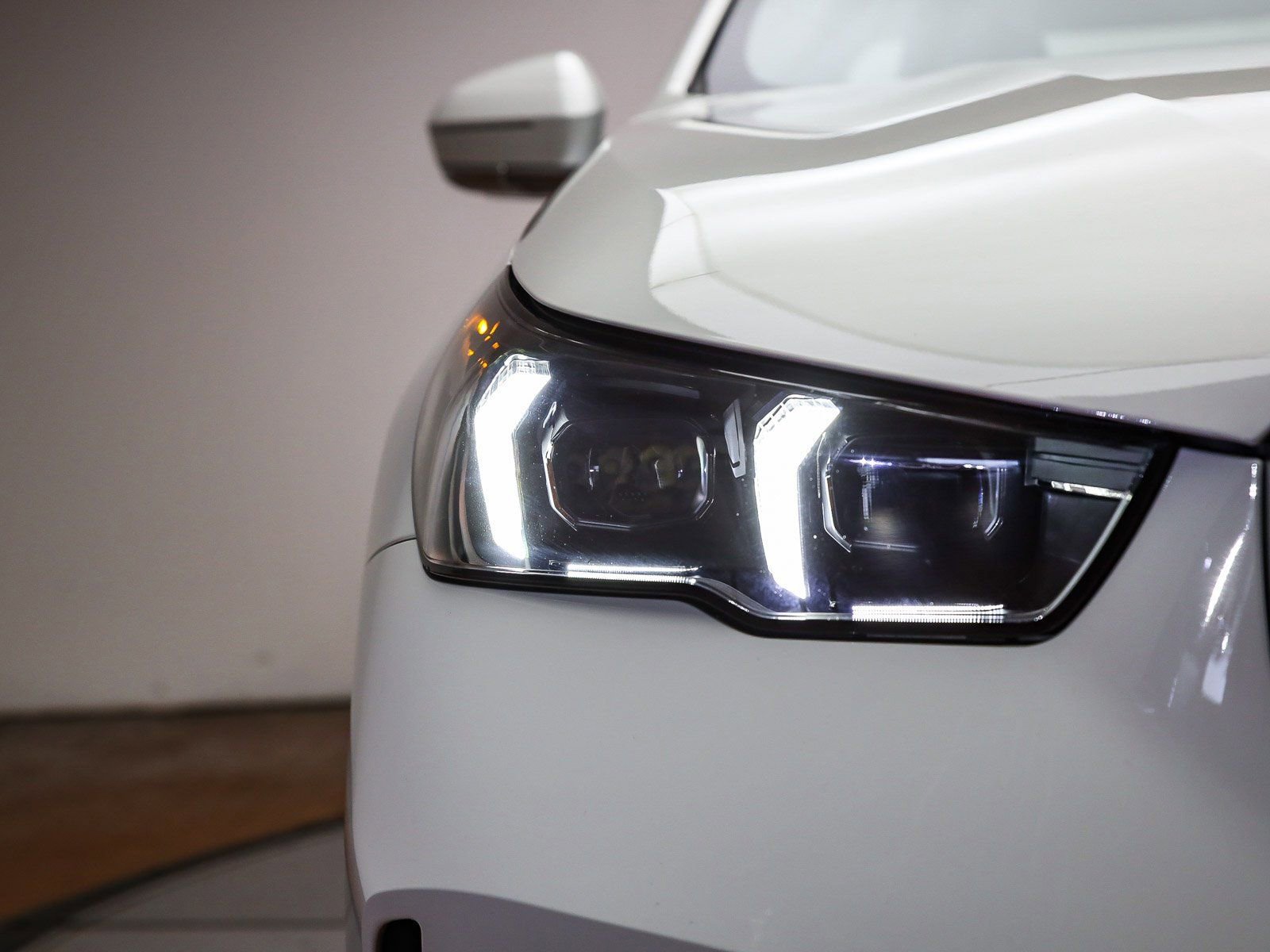 Used 2025 BMW 530i image 5