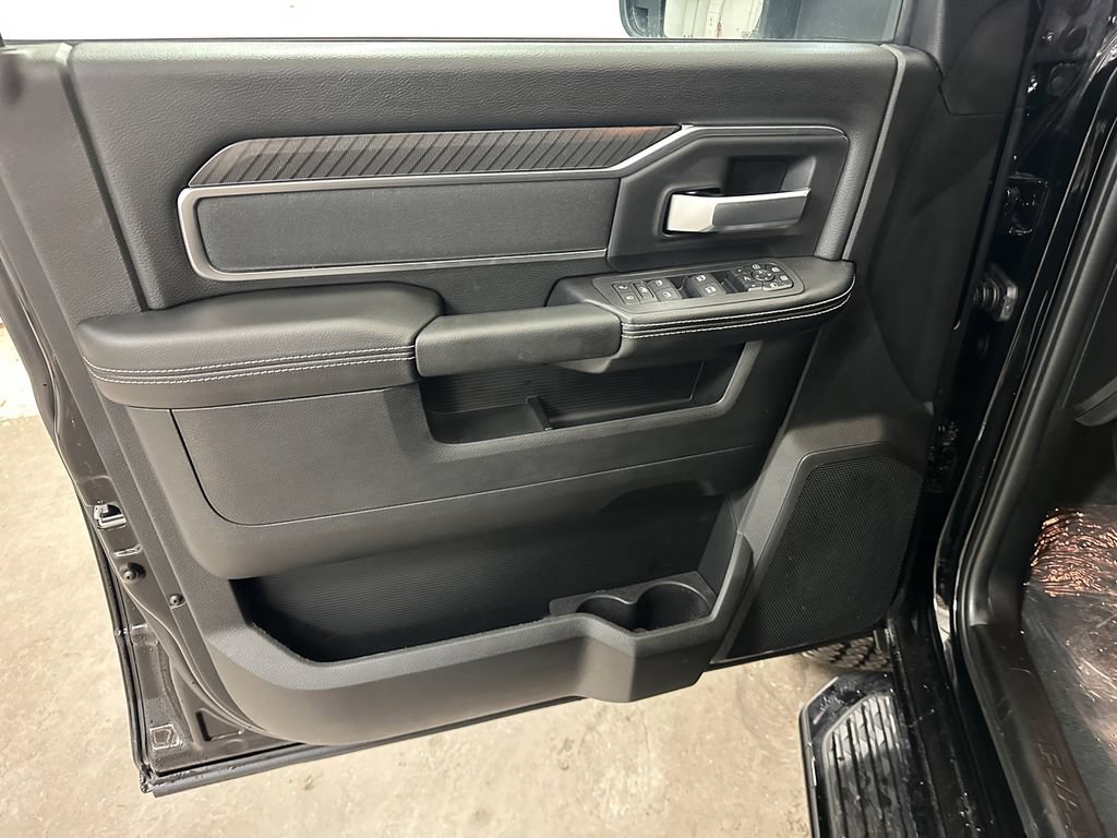 New 2026 RAM 2500 Big Horn AWD/4WD image 18