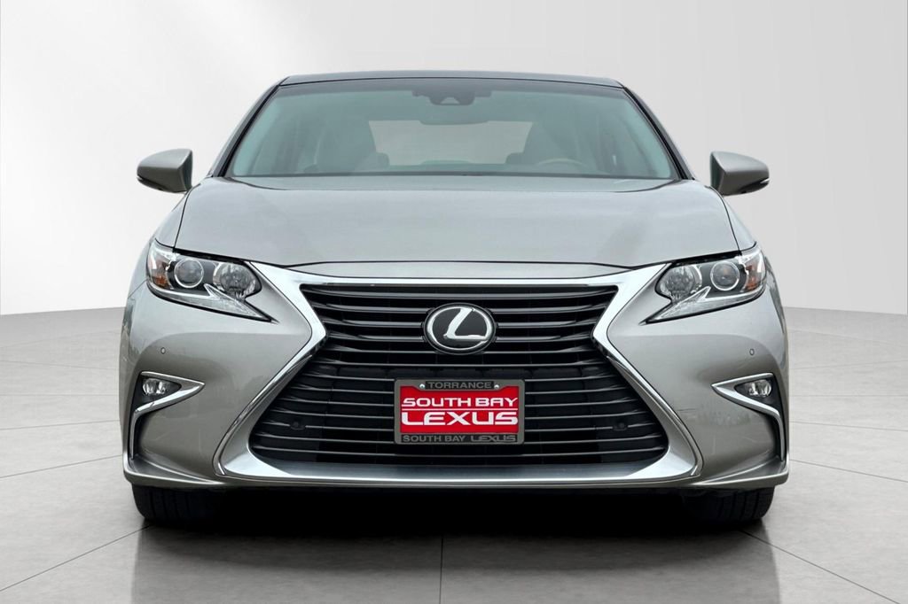 Used 2018 Lexus ES 350 w/ Navigation System Package FWD image 9