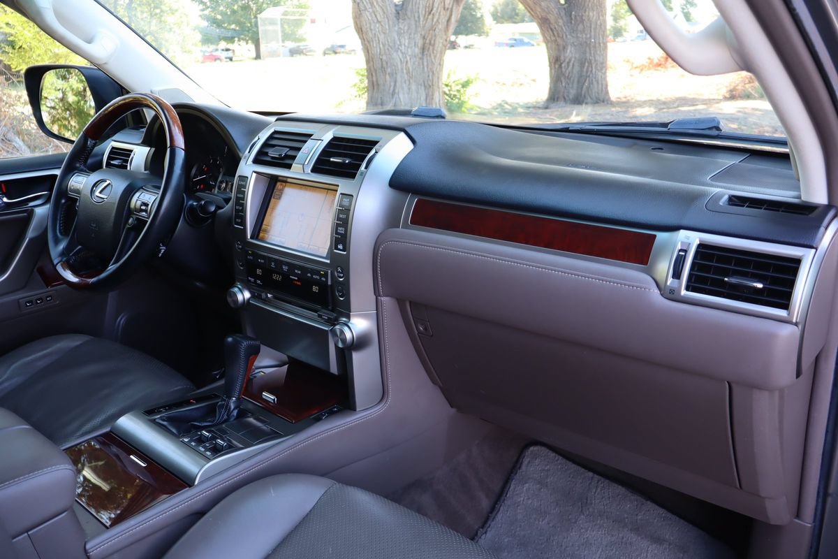 Used 2010 Lexus GX 460 AWD/4WD image 18