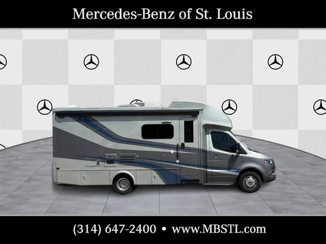 Used 2020 Mercedes-Benz Sprinter 3500 image 2