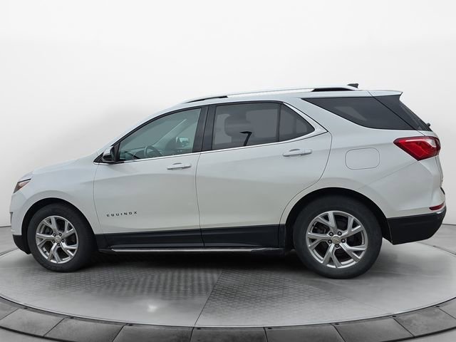 Used 2018 Chevrolet Equinox LT w/ Sun & Infotainment Package AWD/4WD image 2