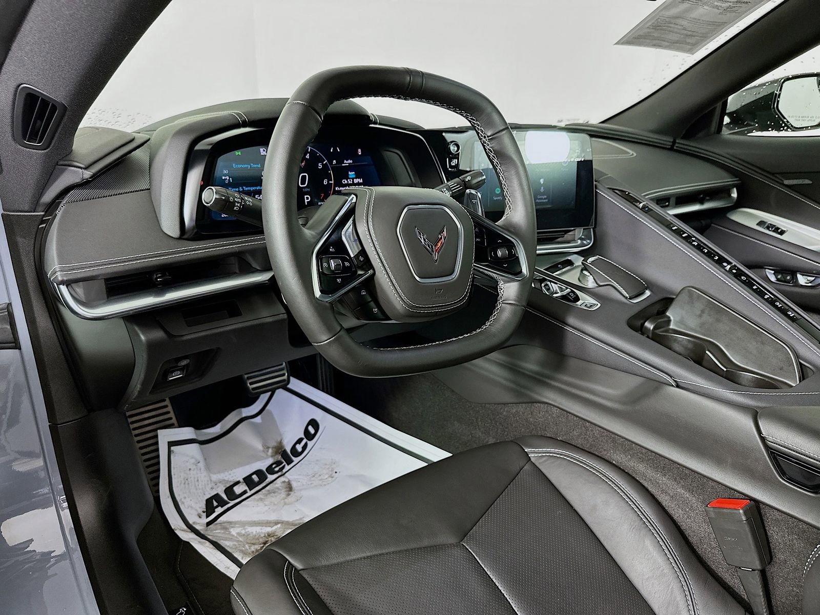 Used 2025 Chevrolet Corvette Stingray Convertible w/ Battery Protection Package image 10