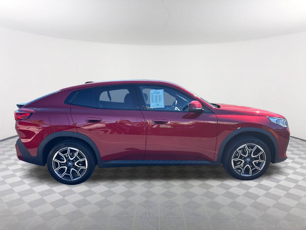 Used 2026 BMW X2 xDrive28i w/ Convenience Package AWD/4WD image 3