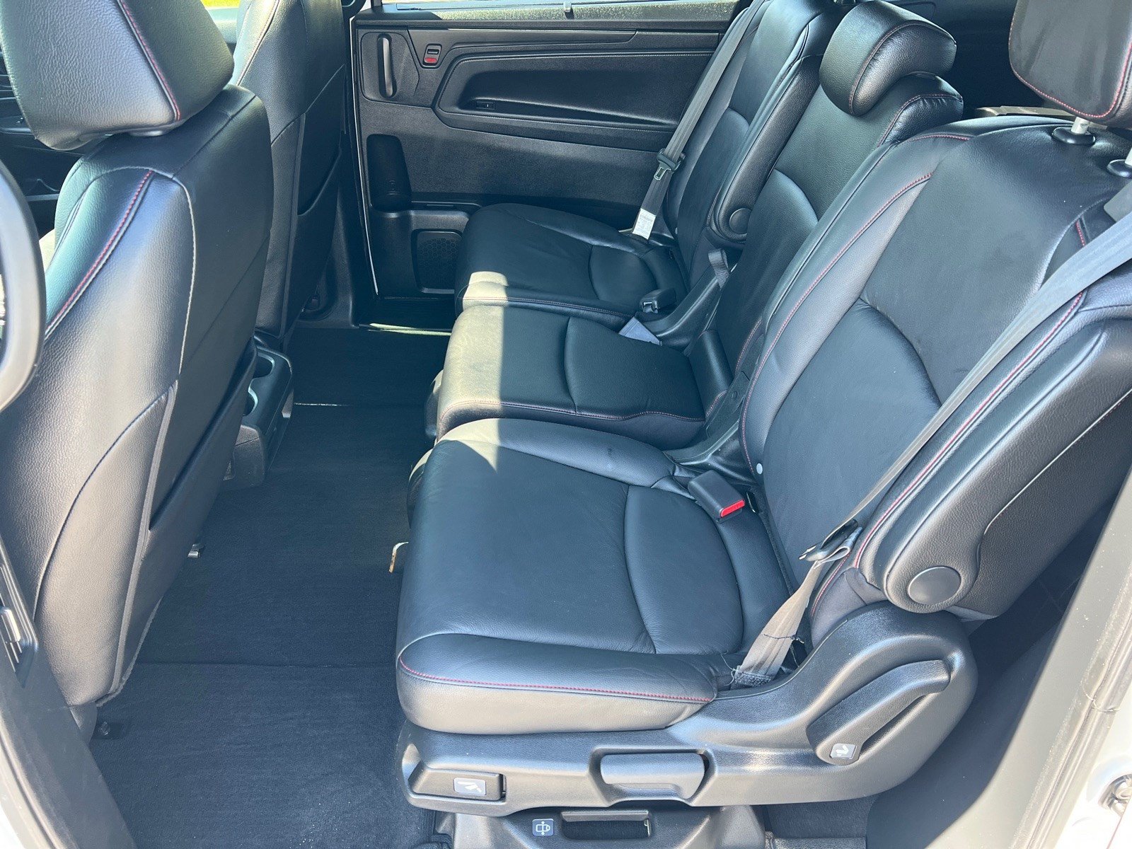 Used 2024 Honda Odyssey Sport image 25