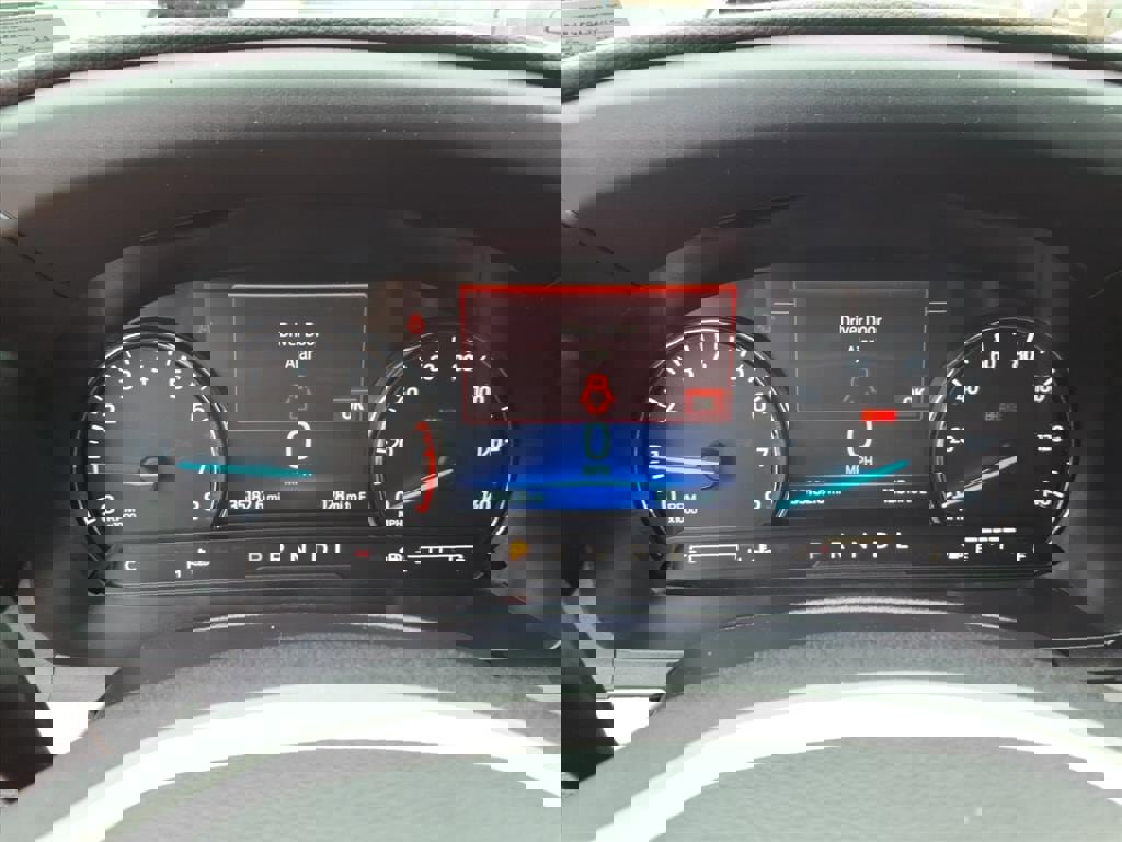 Used 2023 Ford Explorer XLT w/ Equipment Group 202A AWD/4WD image 18