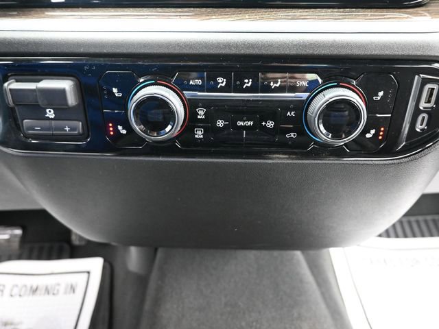 Used 2025 Chevrolet Silverado 2500 LT w/ Convenience Package AWD/4WD image 17