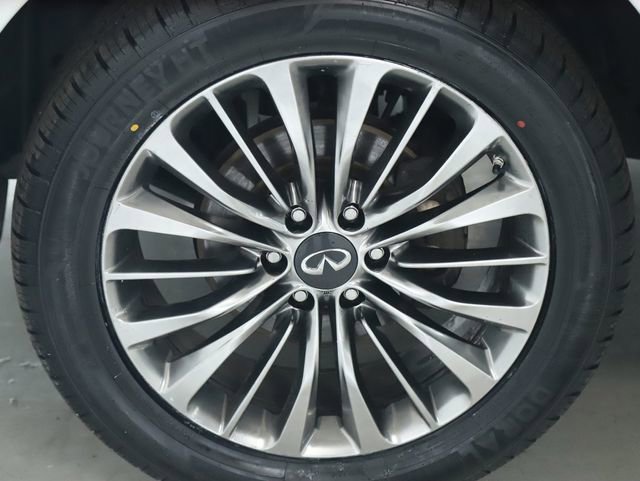 Used 2018 INFINITI QX80 2WD w/ Driver Assistance Package image 44