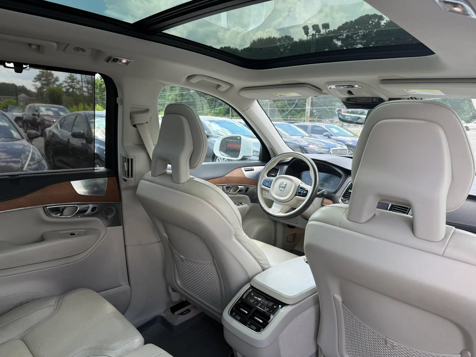 Used 2016 Volvo XC90 T6 Inscription AWD/4WD image 18