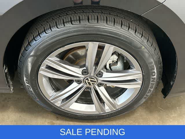 Used 2024 Volkswagen Jetta SE FWD image 5