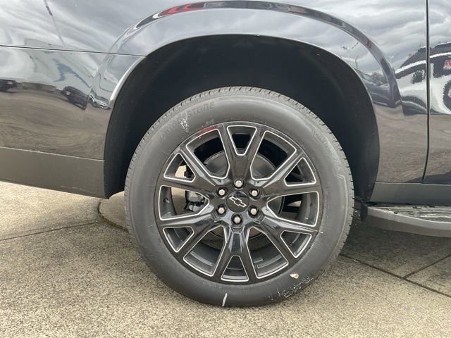 New 2025 Chevrolet Suburban Premier image 21