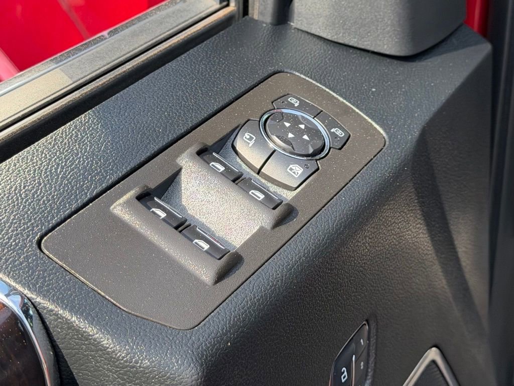 Certified 2017 Ford F150 Platinum w/ Equipment Group 701A Luxury image 13