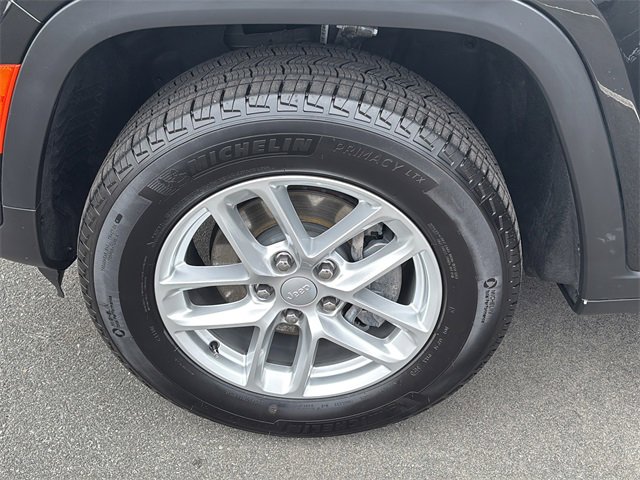 Certified 2025 Jeep Grand Cherokee Laredo X w/ Luxury Tech Group I image 45