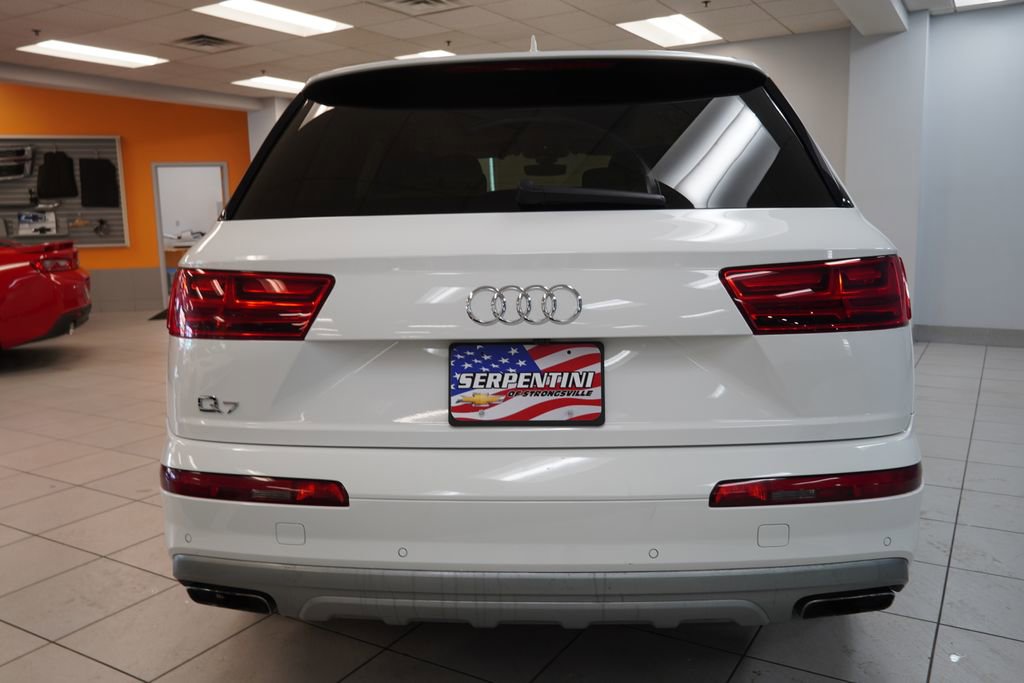Used 2019 Audi Q7 3.0T Premium Plus w/ Premium Plus Package AWD/4WD image 11